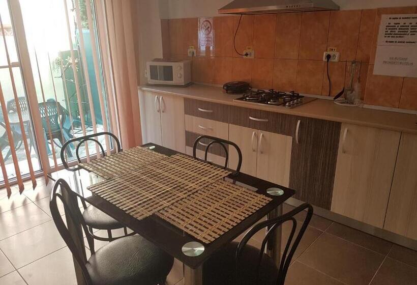 پانسیون Green House 1