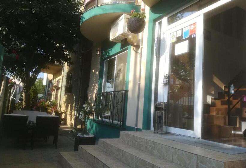 پانسیون Green House 1