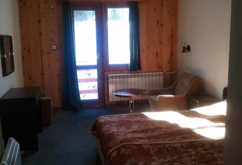 ペンション Kris Guesthouse