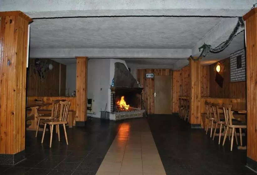 ペンション Kris Guesthouse