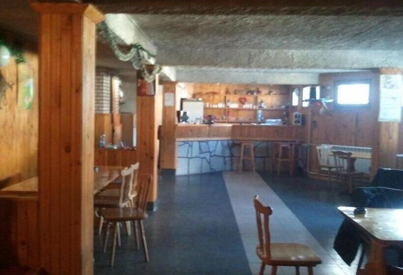 ペンション Kris Guesthouse