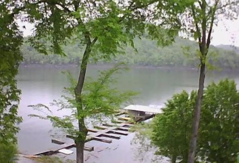 Lakeside Resort Lakeside Cabins