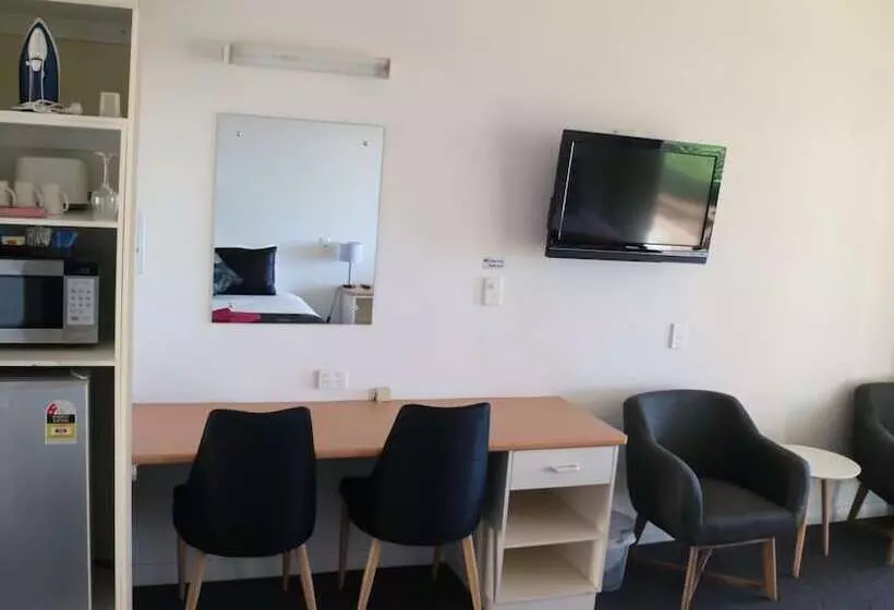 Barmera Lake Resort Motel