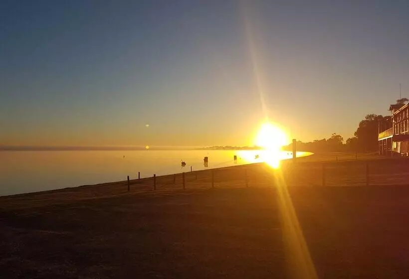 Barmera Lake Resort Motel