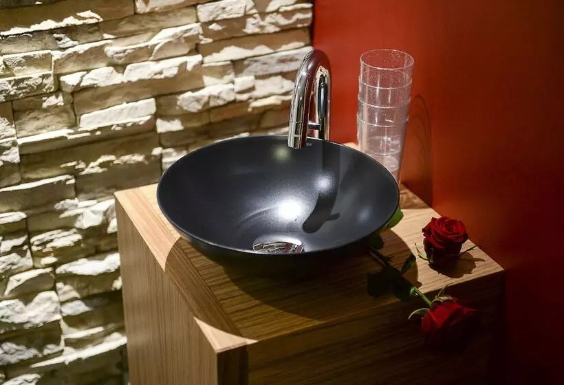 Hotelli Haus Anna Apartments