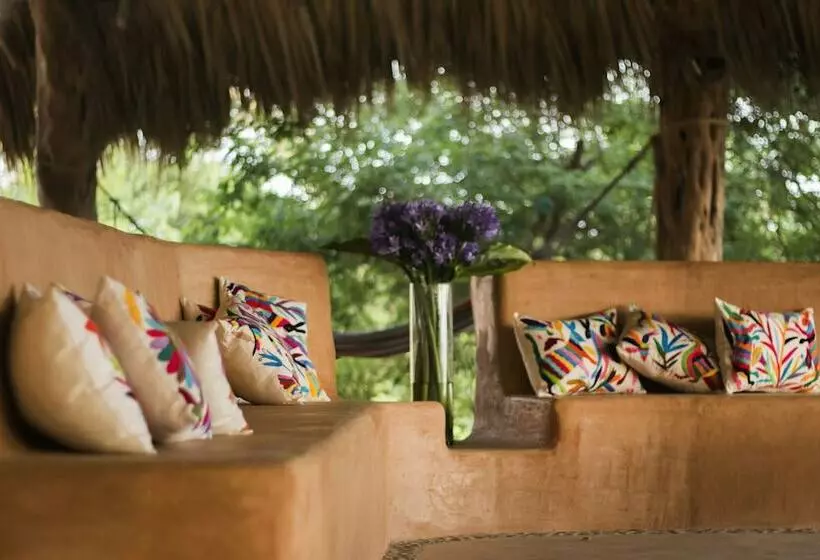 Hotelli Las Almas Petit