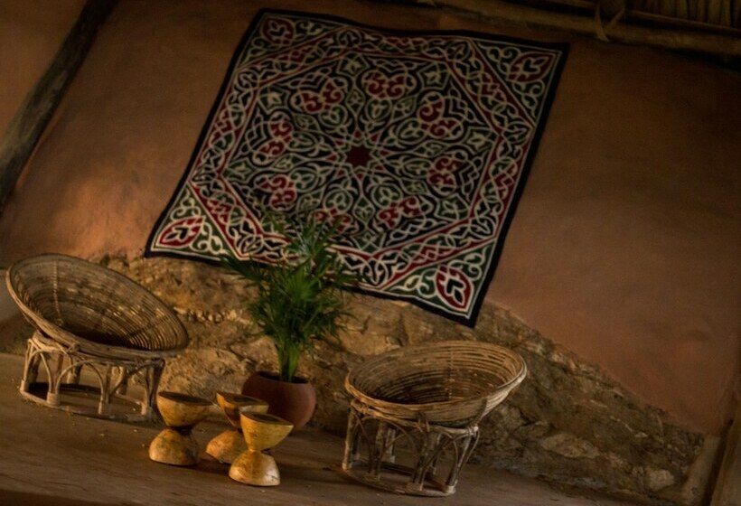 Отель Las Almas Petit