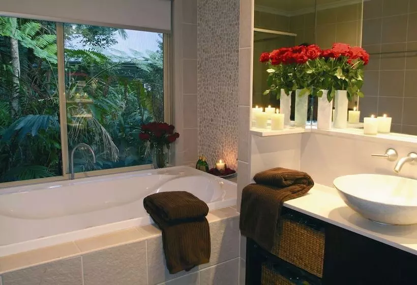 Hotelli Songbirds Rainforest Retreat