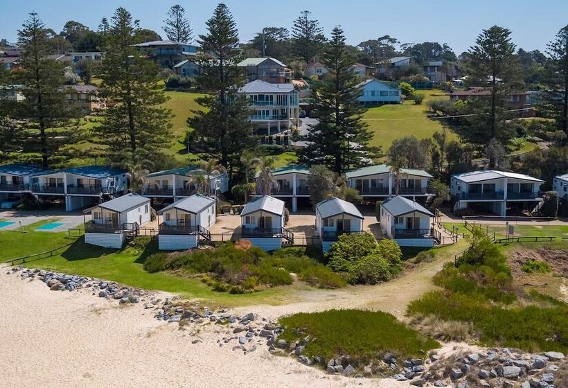 فندق Tuross Beach Cabins & Campsites