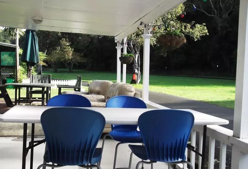 هتل Whitianga Campground