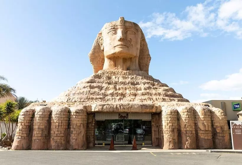Sphinx Hotel Motel