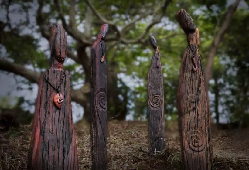 Wharepuke Subtropical Accommodation