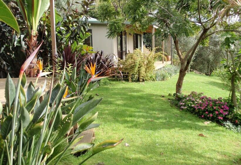 Wharepuke Subtropical Accommodation