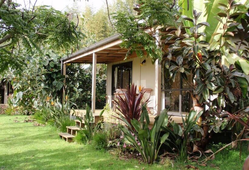 Wharepuke Subtropical Accommodation