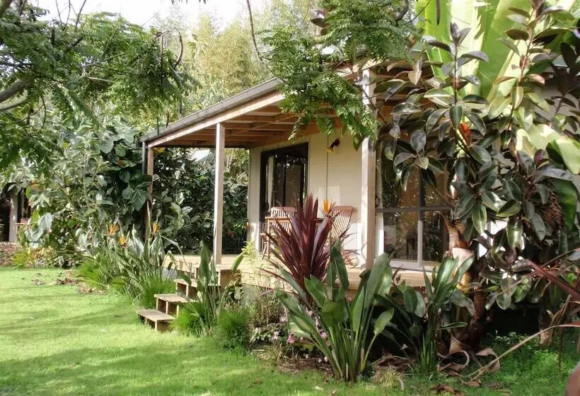 Wharepuke Subtropical Accommodation