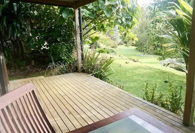 Wharepuke Subtropical Accommodation