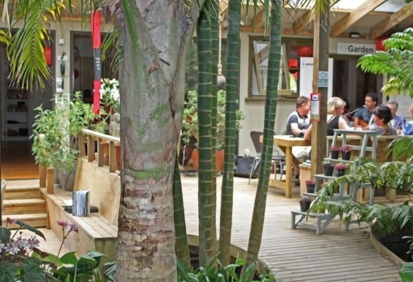 Wharepuke Subtropical Accommodation