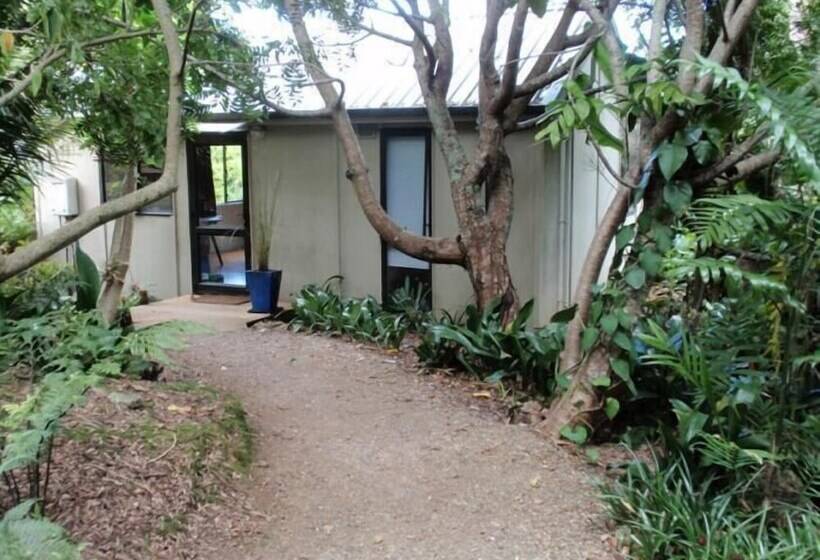 Wharepuke Subtropical Accommodation