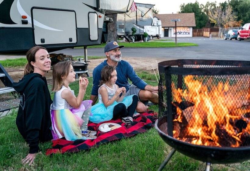 Flying Flags Rv Resort & Campground