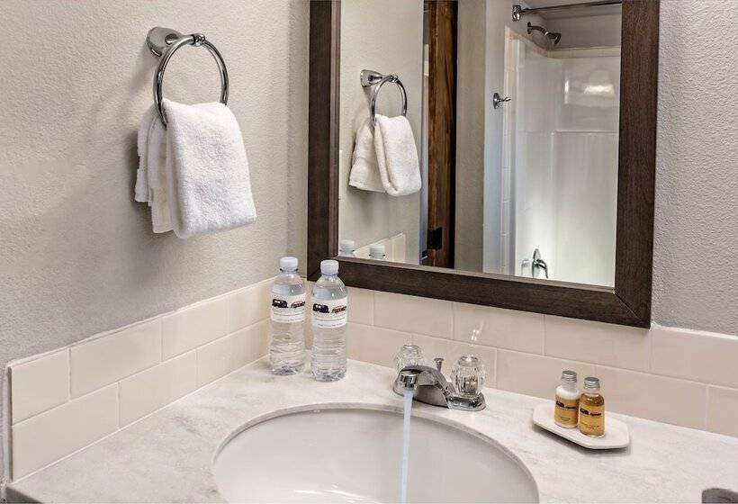 Flying Flags Rv Resort & Campground