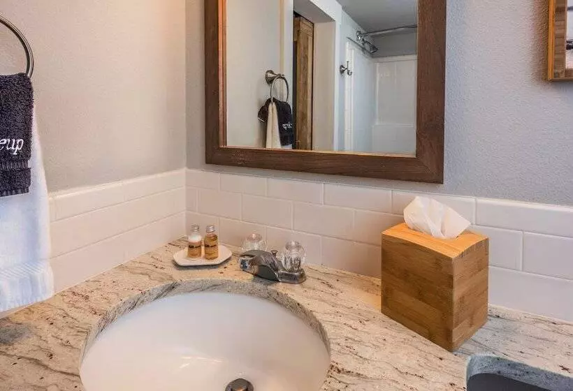 Flying Flags Rv Resort & Campground