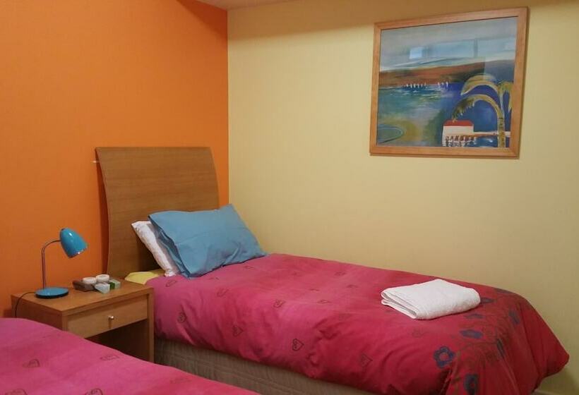 בית מלון כפרי Bali In Broughton