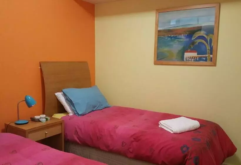 ホテル Bali In Broughton