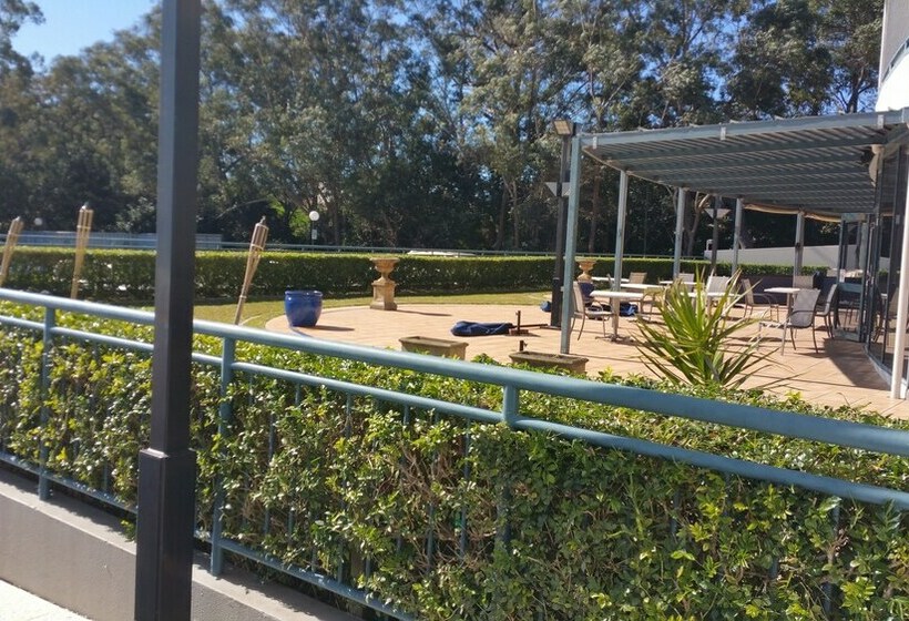 בית מלון כפרי Bali In Broughton