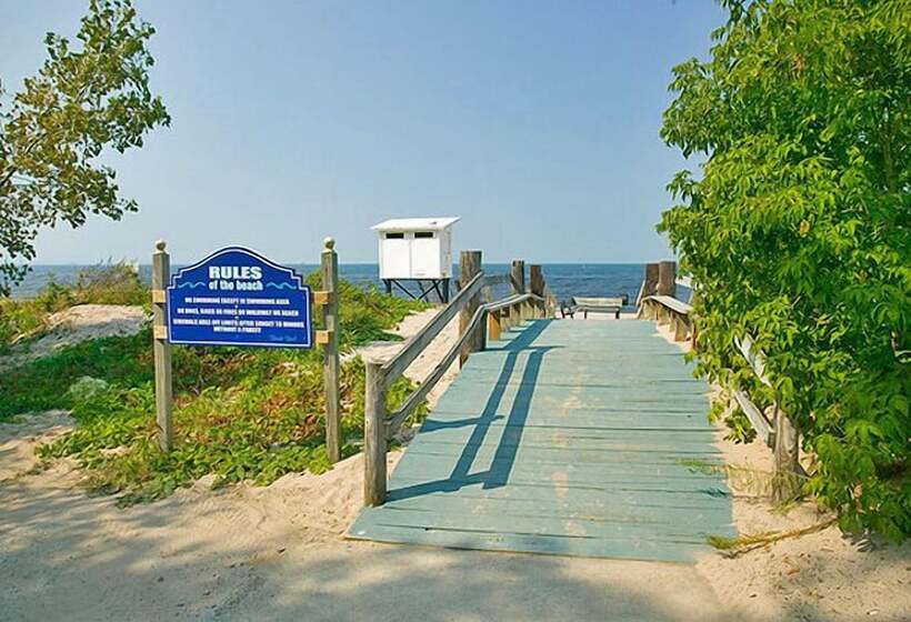 호텔 Brennan Beach Rv Resort Caravan Park