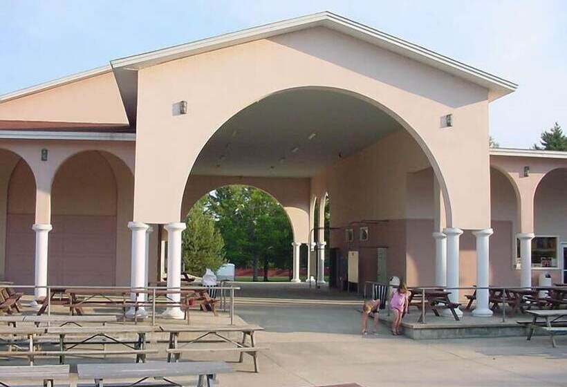 호텔 Brennan Beach Rv Resort Caravan Park