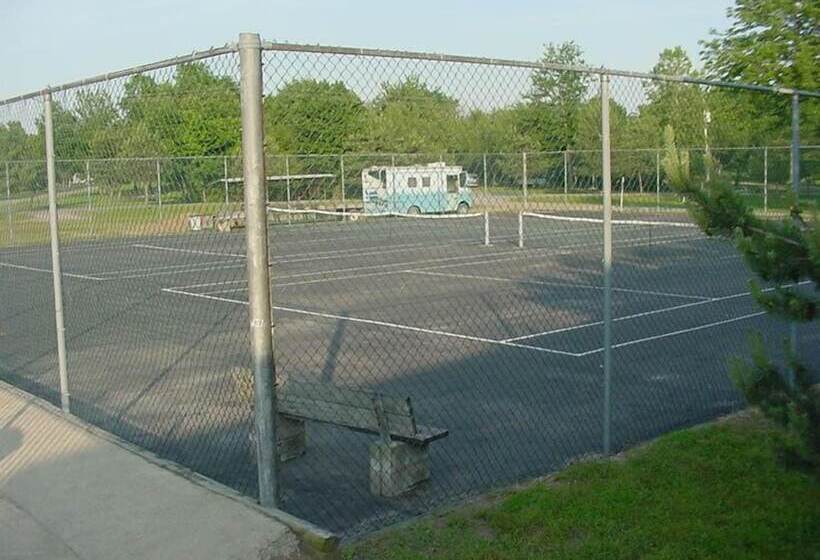 호텔 Brennan Beach Rv Resort Caravan Park