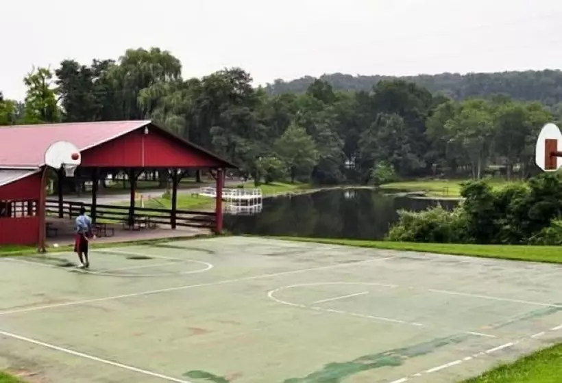 ホテル Hershey Camping Resort Loft Park Model 7