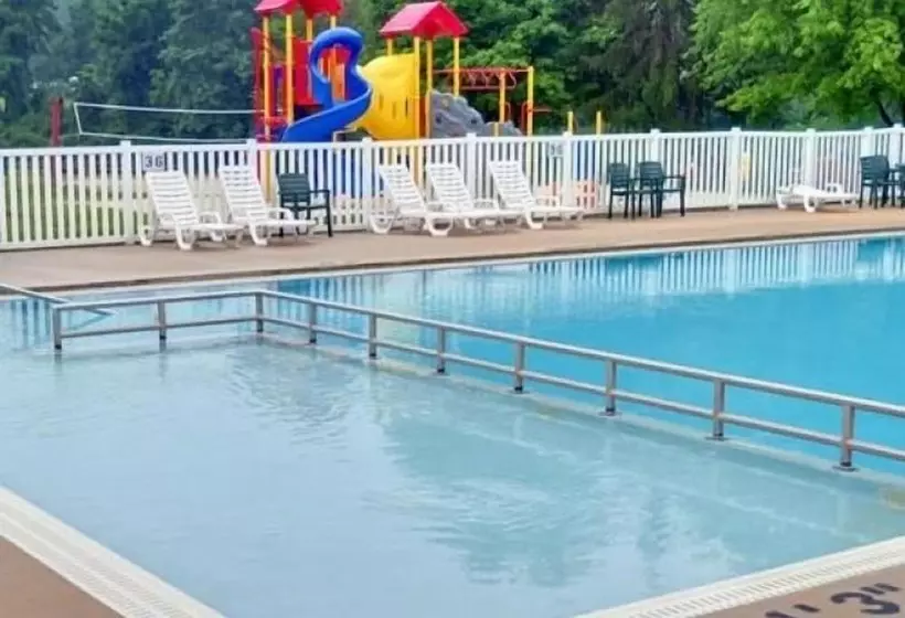 ホテル Hershey Camping Resort Loft Park Model 7