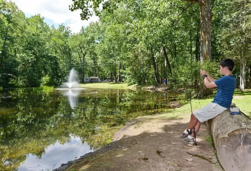 Hotelli Rondout Valley Resort