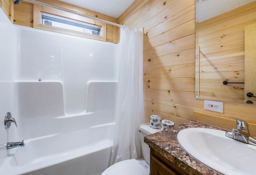 בית מלון כפרי Rondout Valley Resort