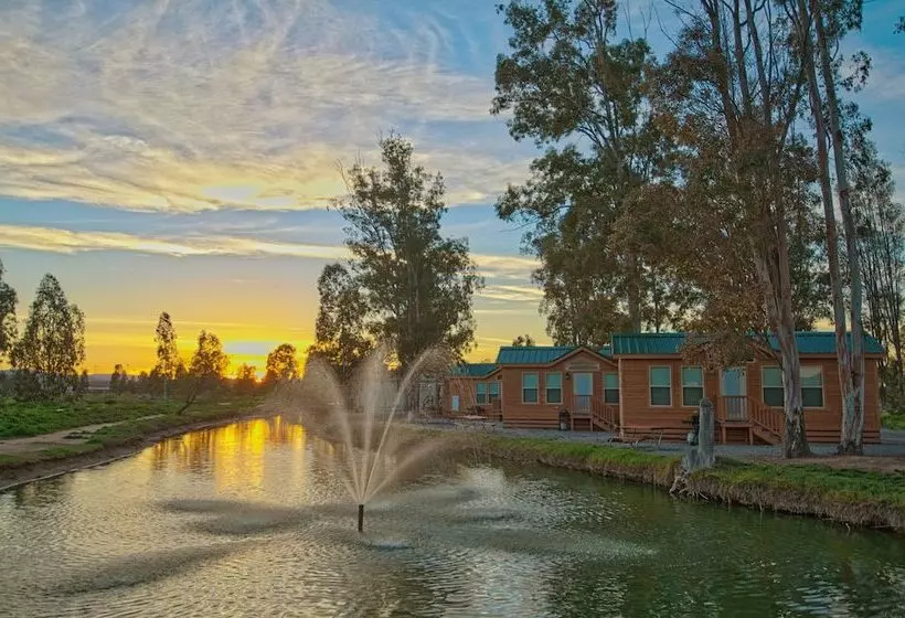 Hotelli Wilderness Lakes Rv Resort