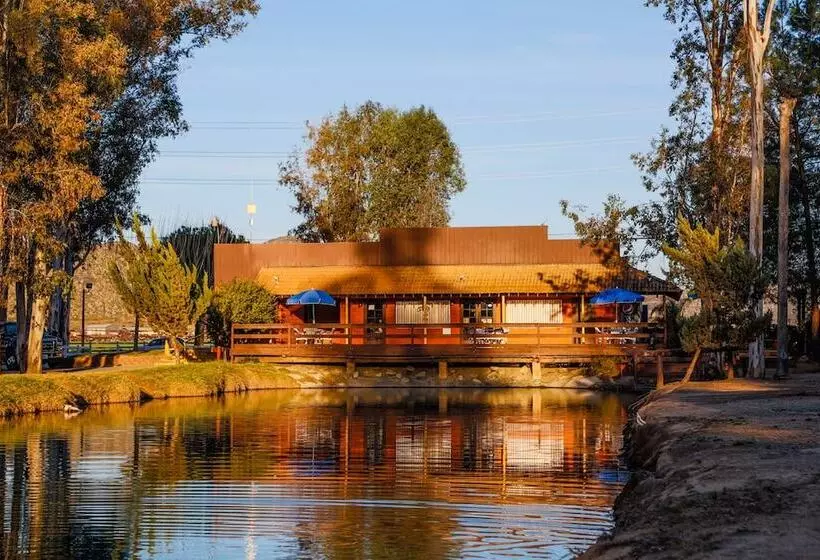 Hotelli Wilderness Lakes Rv Resort