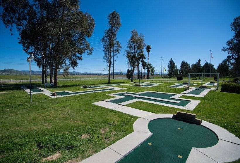 Отель Wilderness Lakes Rv Resort