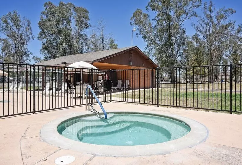 Hotelli Wilderness Lakes Rv Resort