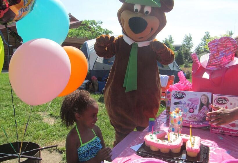 فندق Yogi Bear S Jellystone Park Camp Resort Wisconsin Dells