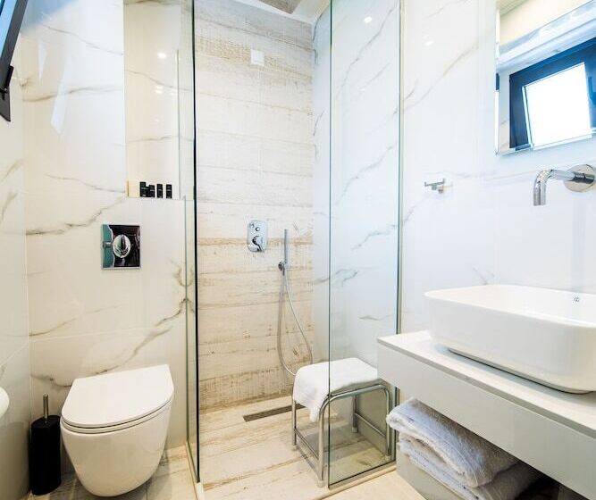 Bed & Breakfast Kali Thea Suites