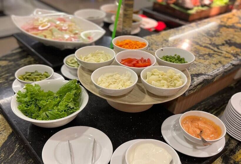 בית מלון כפרי Best Western Batang Garing