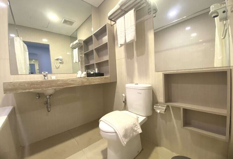 בית מלון כפרי Best Western Batang Garing