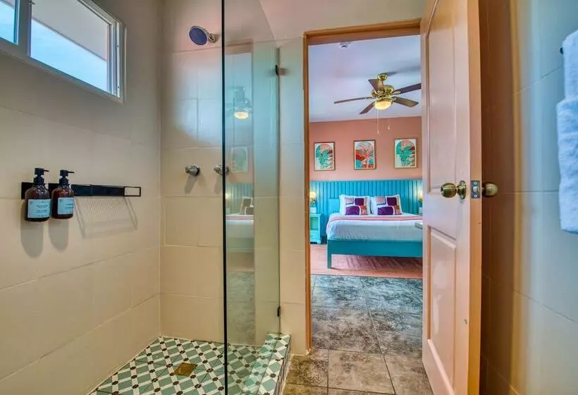 هتل Bocas Paradise