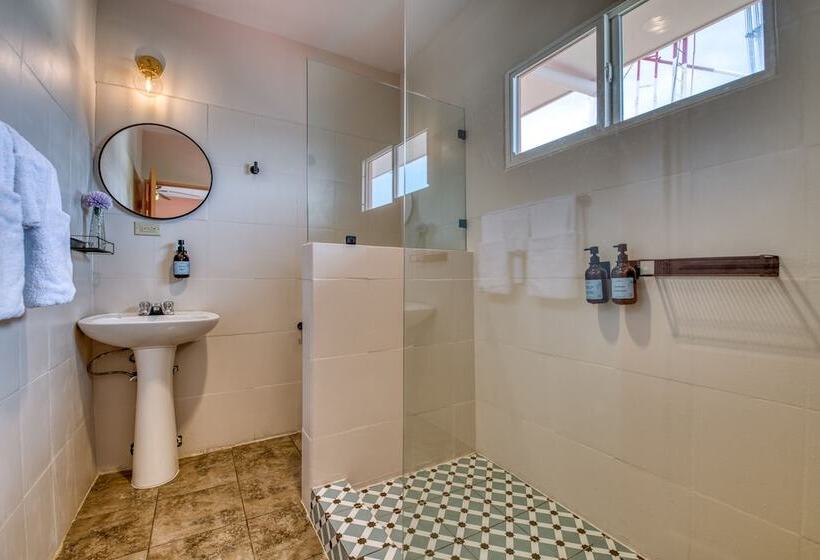 هتل Bocas Paradise