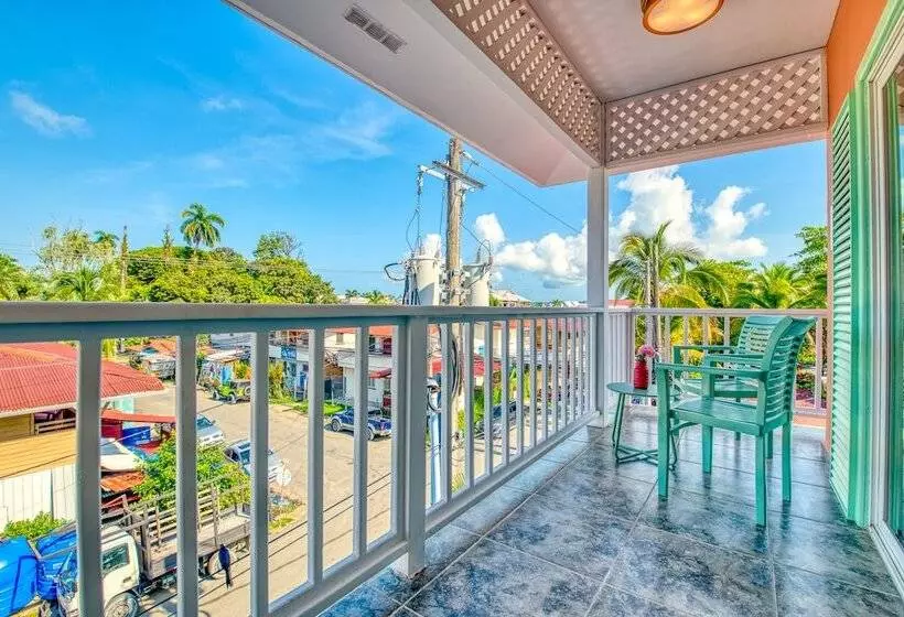 هتل Bocas Paradise