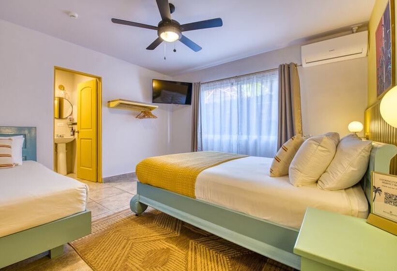 هتل Bocas Paradise