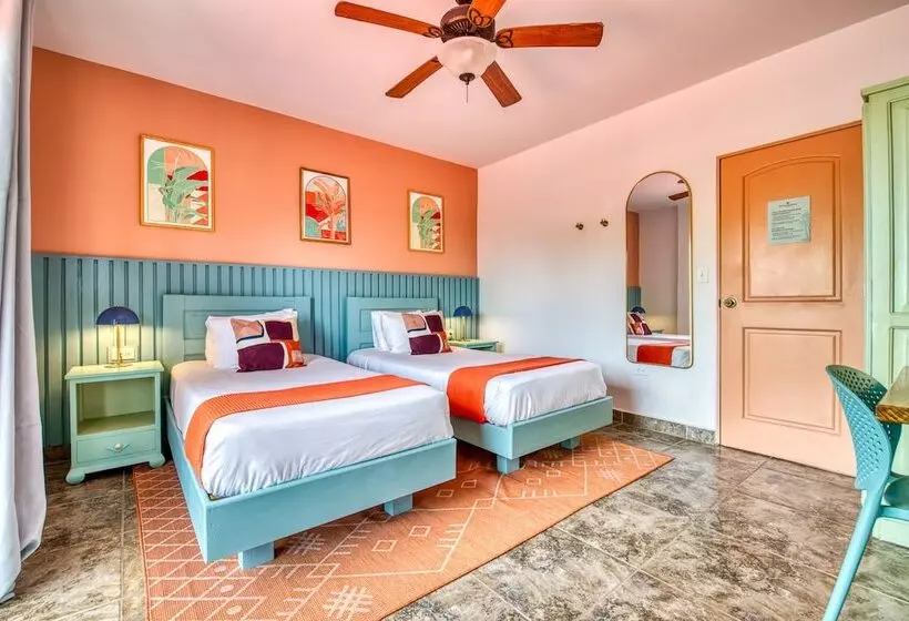 هتل Bocas Paradise