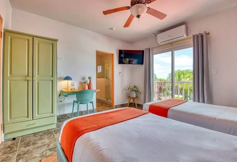 هتل Bocas Paradise