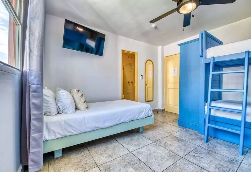 هتل Bocas Paradise